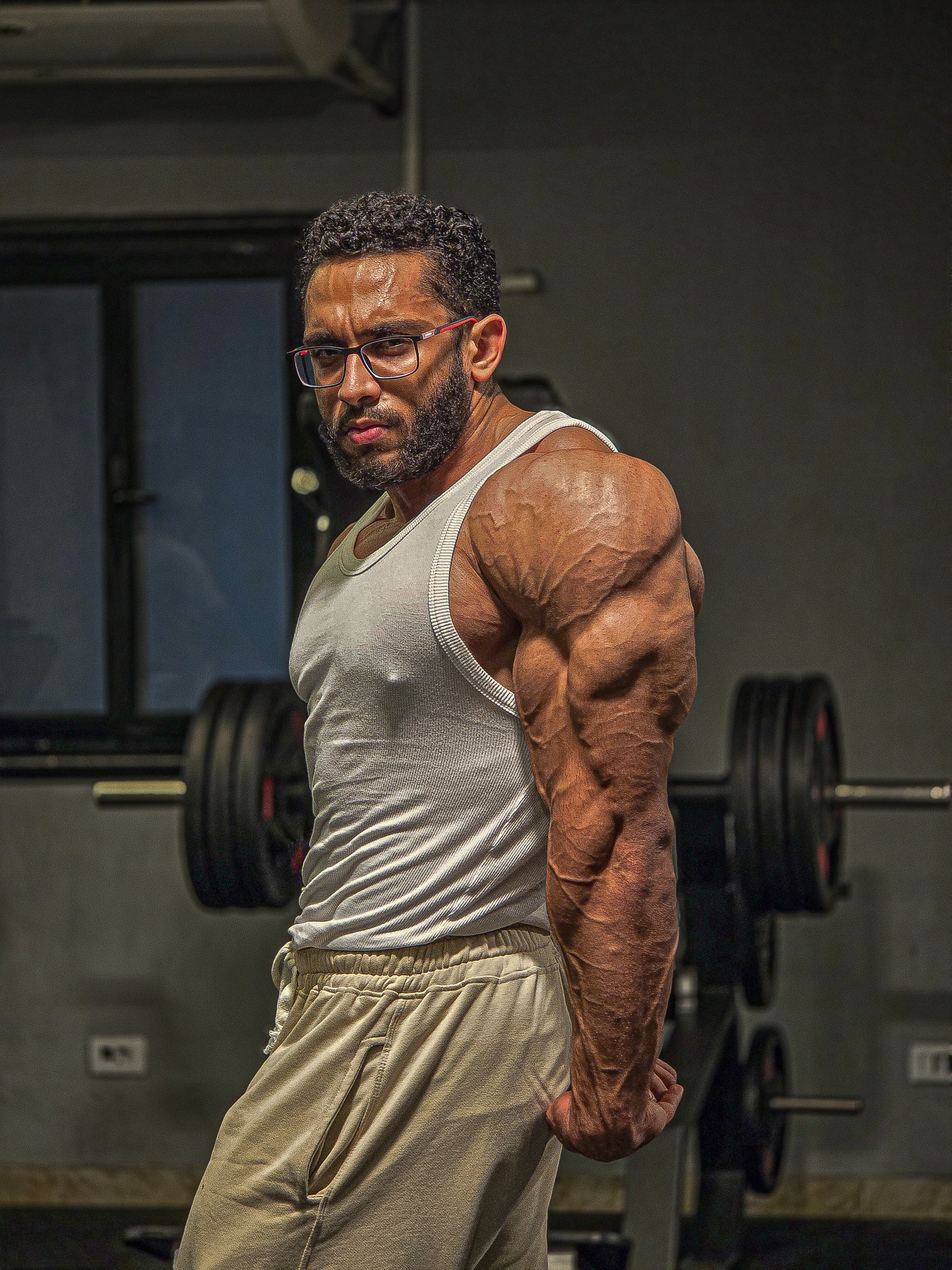 كابتن محمد أحمد أثناء التدريب